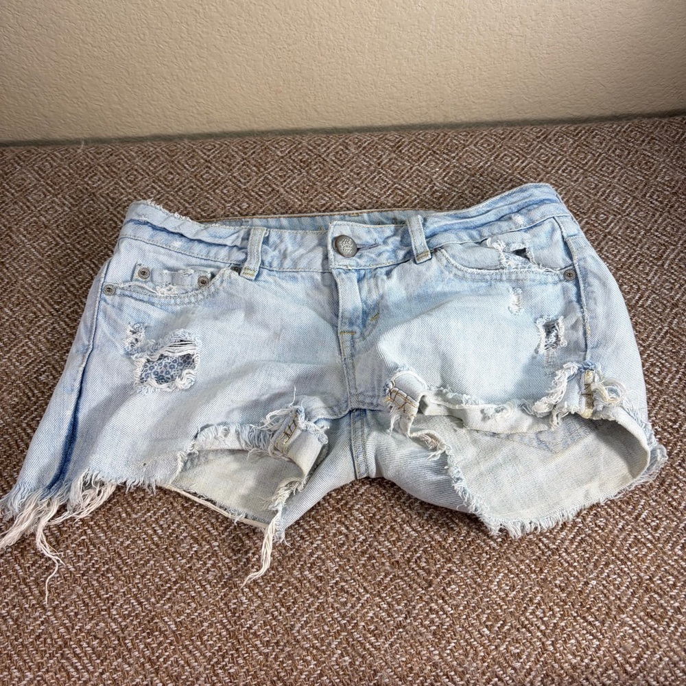 Vtg American Eagle Shorts Womens 2 Shortie Cut Off Low Rise Distressed Y2KPreppy
